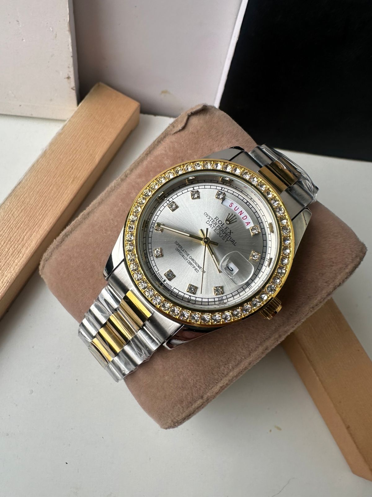 MK Emerald Crown - Image 9