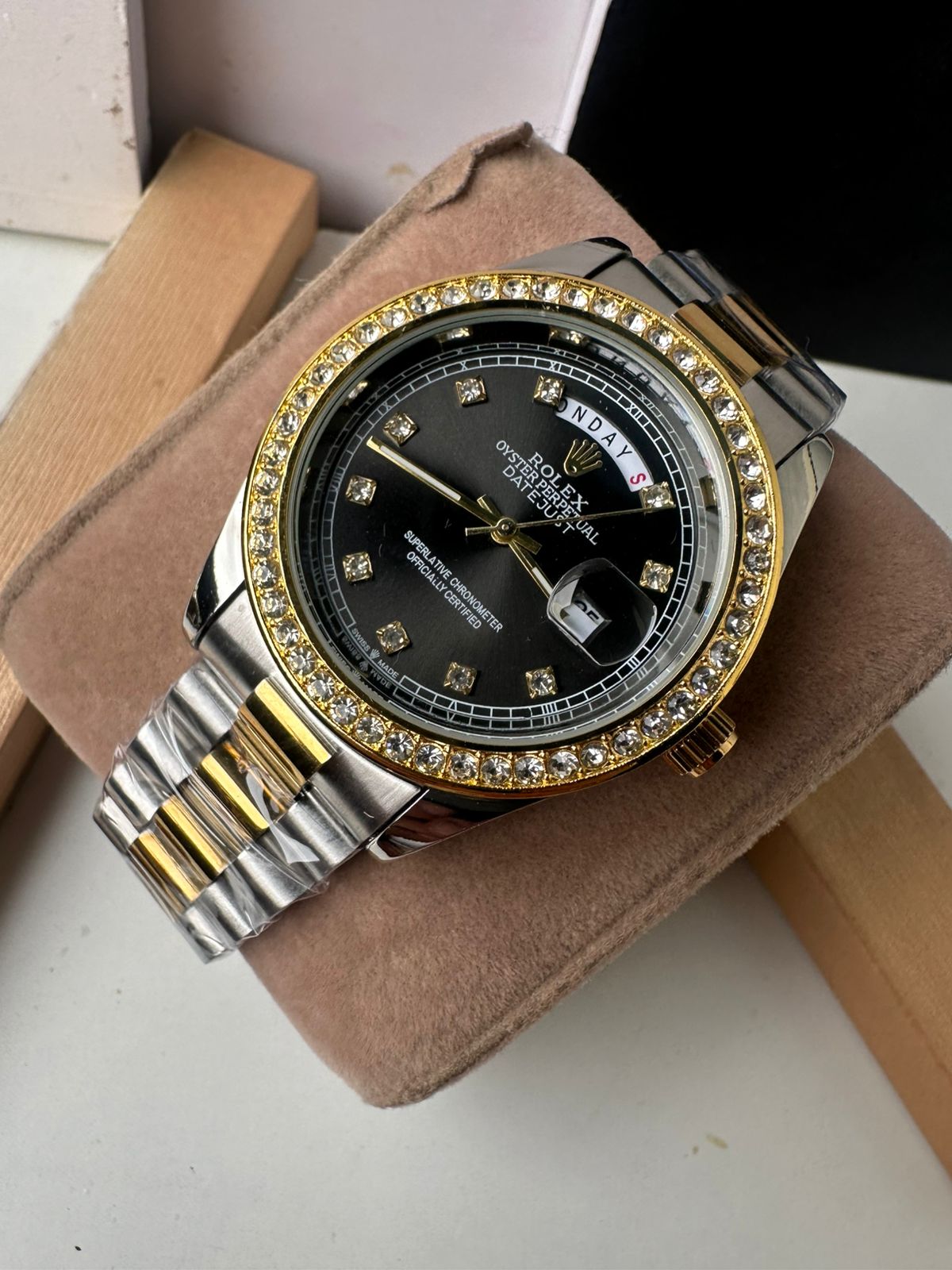 MK Emerald Crown - Image 7