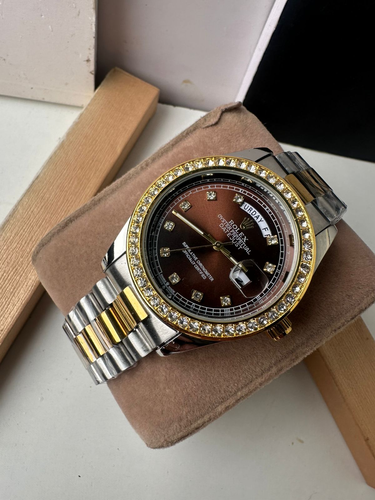 MK Emerald Crown - Image 6